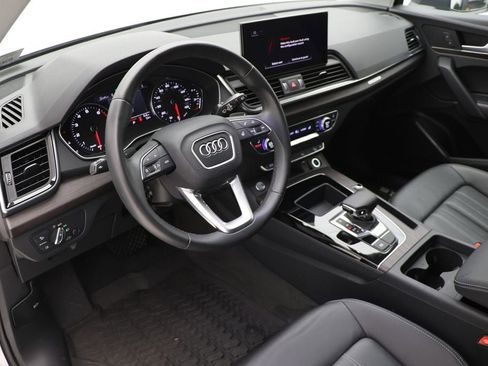 Used 2023 Audi Q5 2.0T Premium w/ Convenience Package AWD/4WD image 13