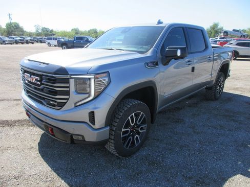 New 2026 GMC Sierra 1500 AT4 w/ AT4 Premium Package AWD/4WD image 11