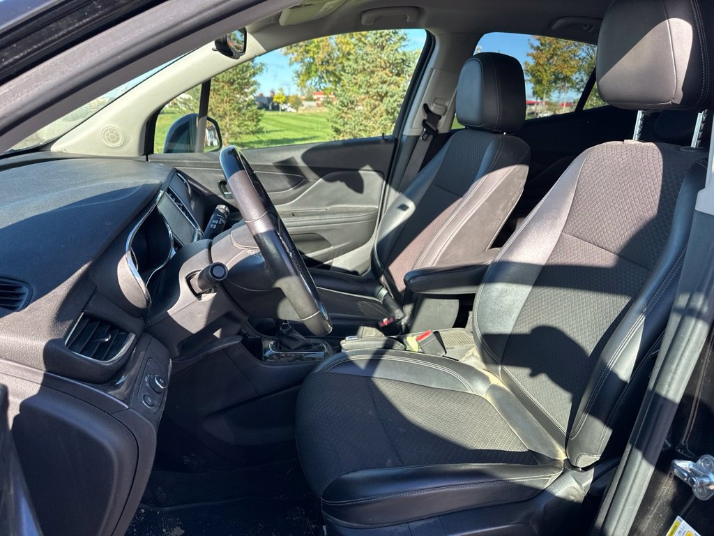 Used 2020 Buick Encore Preferred w/ Safety Package AWD/4WD image 14