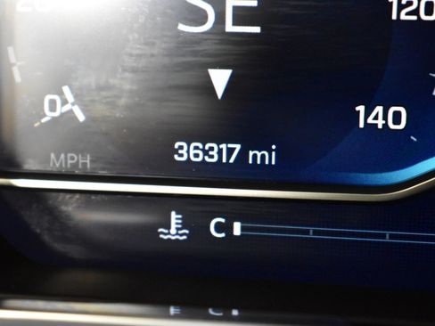 Used 2025 Chevrolet Silverado 1500 LT image 18