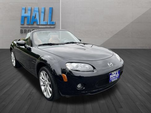 Used 2008 MAZDA MX-5 Miata Grand Touring w/ Premium Pkg RWD image 15