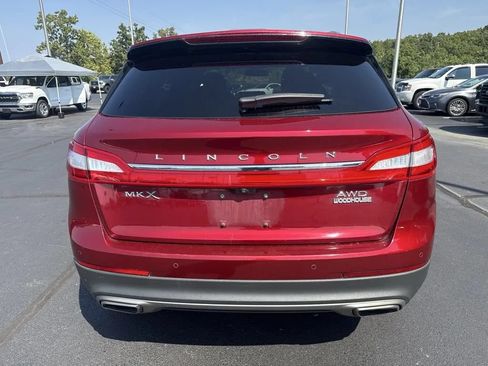 Used 2016 Lincoln MKX Reserve w/ Technology Package AWD/4WD image 3