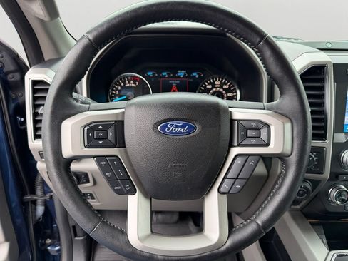 Used 2018 Ford F150 Lariat w/ Equipment Group 502A Luxury AWD/4WD image 19