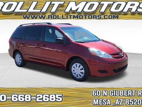 Used 2009 Toyota Sienna CE FWD image 1