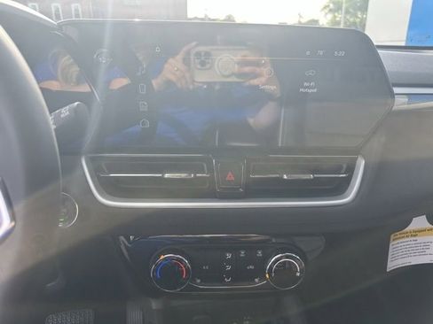 New 2025 Chevrolet TrailBlazer LT w/ LT Cold Weather Package image 22