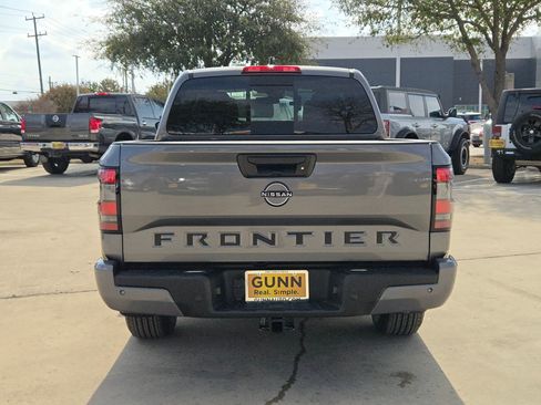 New 2026 Nissan Frontier SV image 4