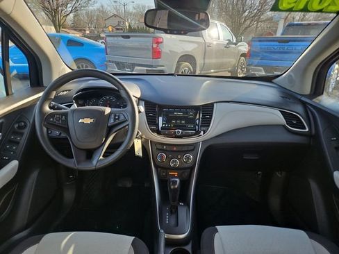 Used 2019 Chevrolet Trax LS w/ Tint and Cruise Package image 16