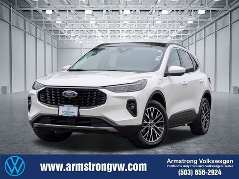 Used 2024 Ford Escape SE w/ PHEV Premium Package image 1