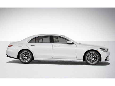 New 2025 Mercedes-Benz S 580 4MATIC Sedan image 15