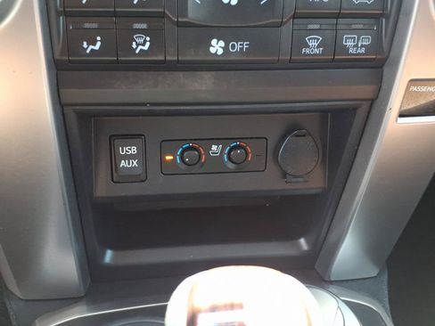 Used 2016 Toyota 4Runner Limited AWD/4WD image 25