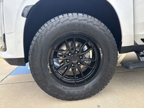 Used 2022 Cadillac Escalade Sport RWD image 20