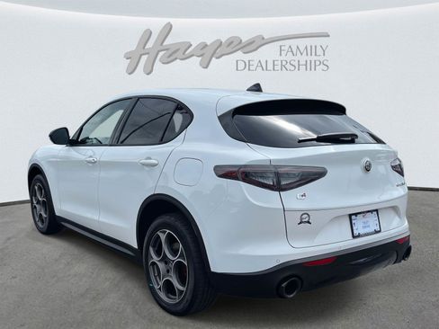 Used 2024 Alfa Romeo Stelvio Sprint image 42