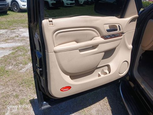Used 2011 Cadillac Escalade AWD w/ Touring Package image 11