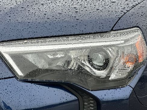 Used 2022 Toyota 4Runner SR5 Premium w/ Moonroof Package image 52