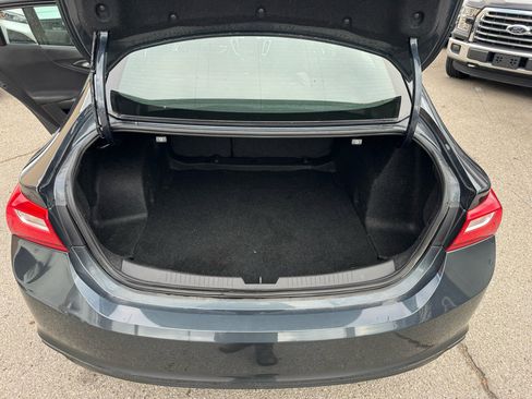 Used 2021 Chevrolet Malibu LS image 24