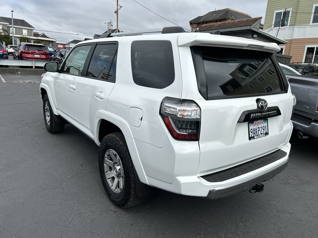Used 2016 Toyota 4Runner Trail AWD/4WD image 8