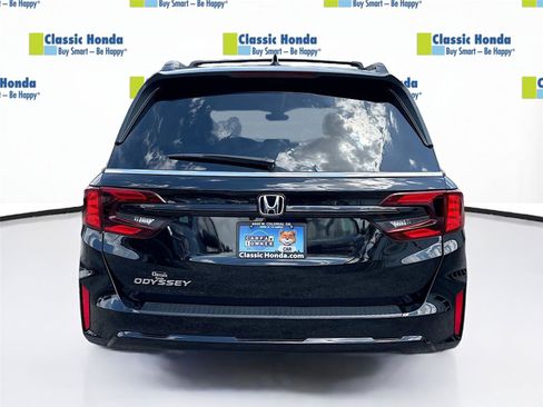 Certified 2026 Honda Odyssey EX-L image 7
