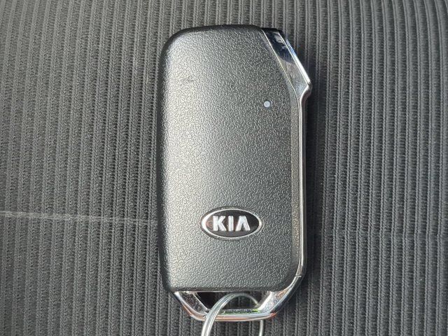 Used 2020 Kia Soul GT-Line Turbo FWD image 37