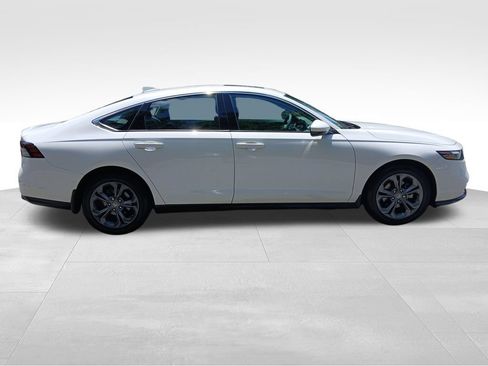 Used 2024 Honda Accord EX image 6