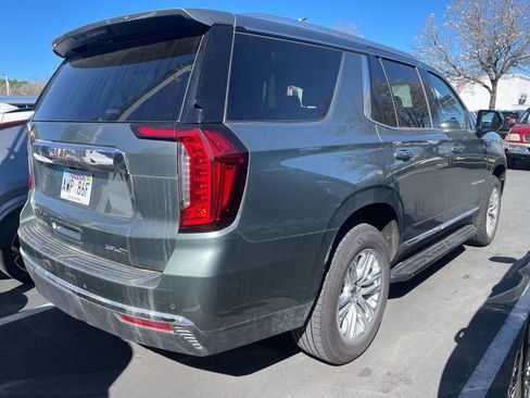 Used 2024 GMC Yukon SLT image 2