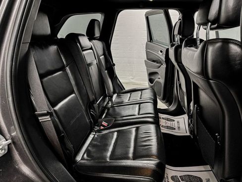 Used 2021 Jeep Grand Cherokee Limited image 10
