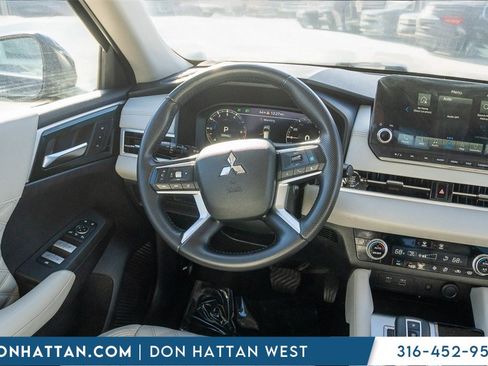 Used 2022 Mitsubishi Outlander SEL image 4