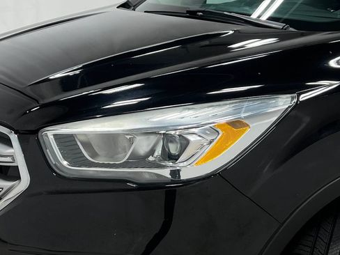 Used 2017 Ford Escape SE w/ Equipment Group 201A AWD/4WD image 33