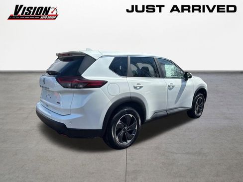 New 2026 Nissan Rogue SV AWD/4WD image 5