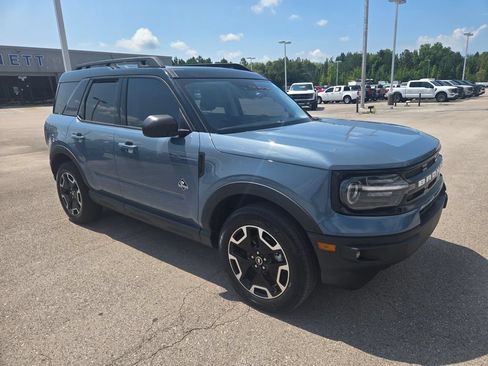 Used 2024 Ford Bronco Sport Outer Banks AWD/4WD image 2