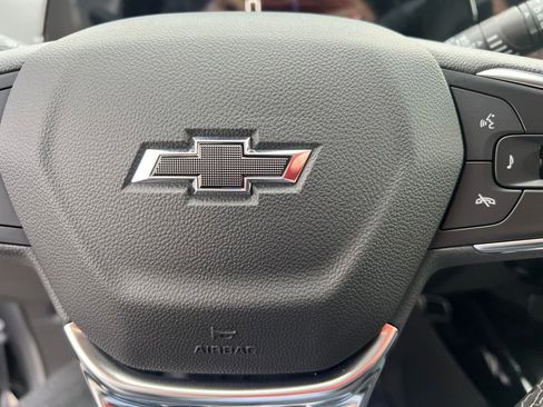 New 2026 Chevrolet Trax ACTIV w/ Sunroof Package FWD image 18