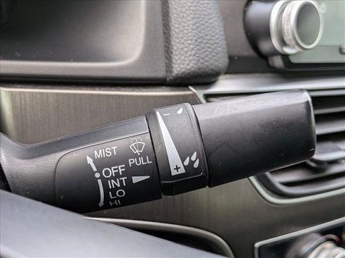 Used 2020 Honda Accord LX image 10