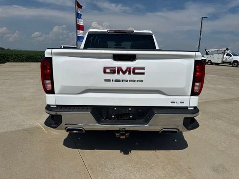 Used 2022 GMC Sierra 1500 SLE w/ X31 Off-Road Package AWD/4WD image 4