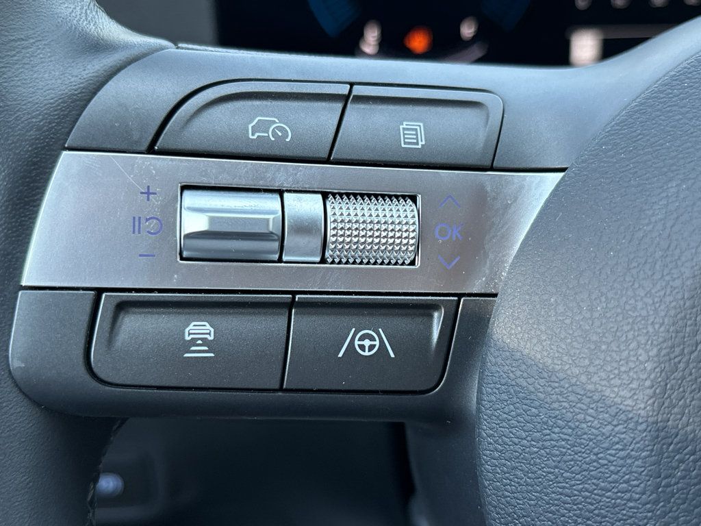 Used 2026 Hyundai Kona SEL Sport FWD image 13