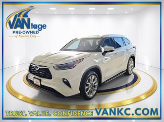 Used 2021 Toyota Highlander Limited video 1