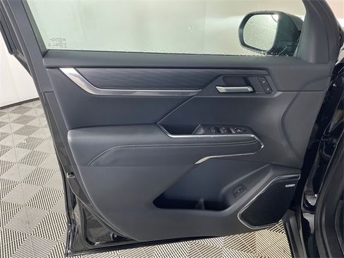 New 2026 GMC Acadia Elevation image 12