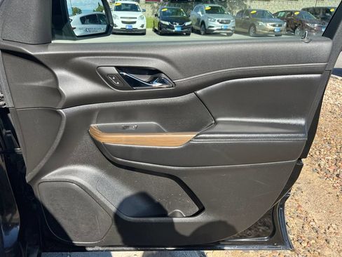 Used 2019 GMC Acadia SLE AWD/4WD image 29