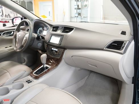 Used 2014 Nissan Sentra SL w/ Premium Package FWD image 33
