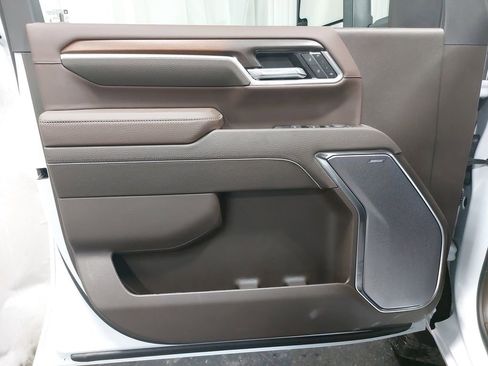 New 2026 GMC Sierra 3500 Denali w/ Denali Reserve Package image 28