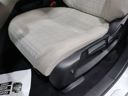 Used 2024 Honda HR-V LX image 12