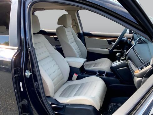 Used 2017 Honda CR-V EX image 9
