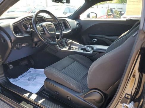 Certified 2019 Dodge Challenger SXT RWD image 11