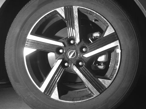 Used 2025 Nissan Sentra SV FWD image 13