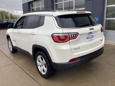 Used 2020 Jeep Compass Latitude w/ Cold Weather Group AWD/4WD image 11