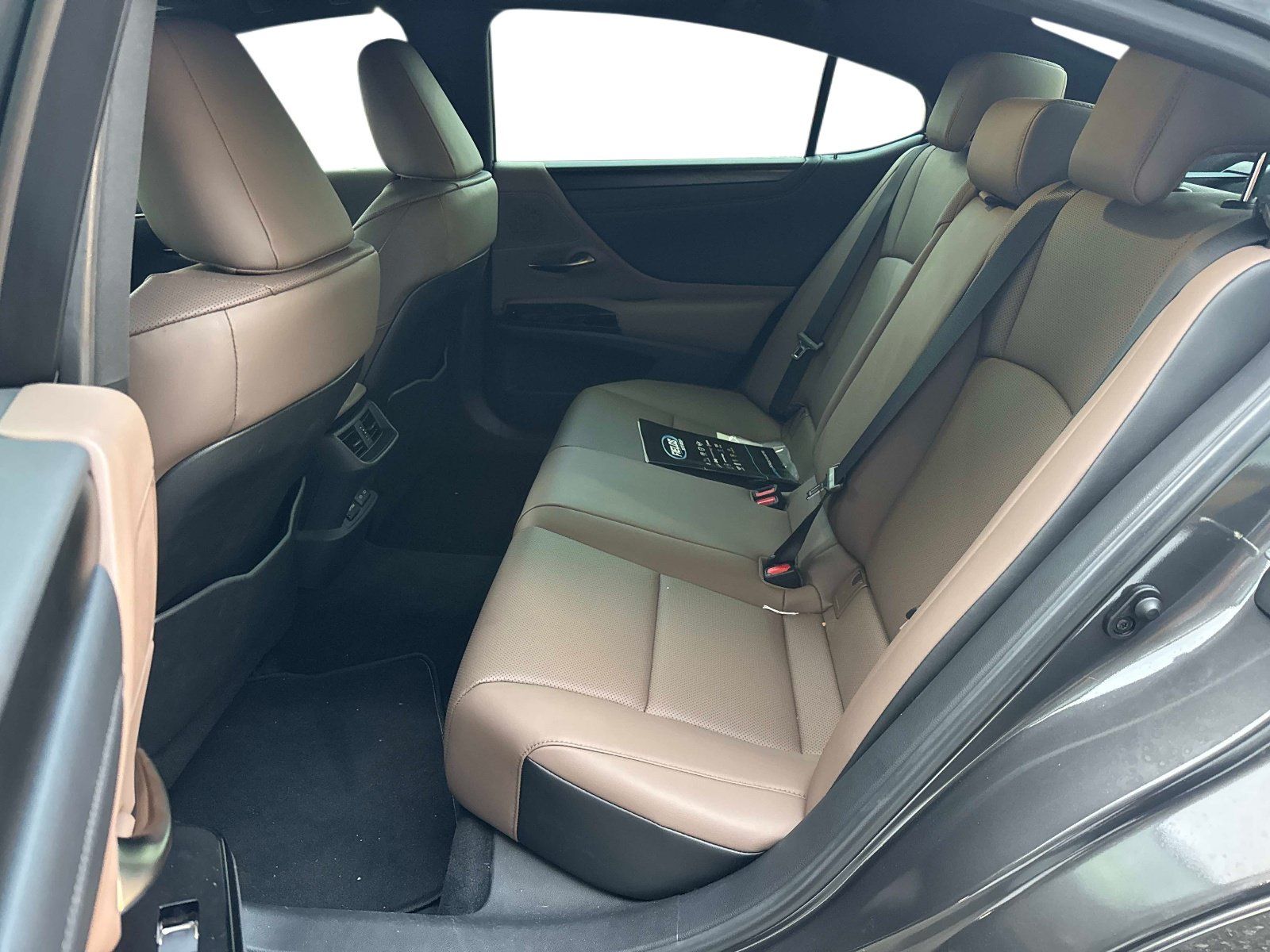 Certified 2025 Lexus ES 350 w/ Premium Package FWD image 12