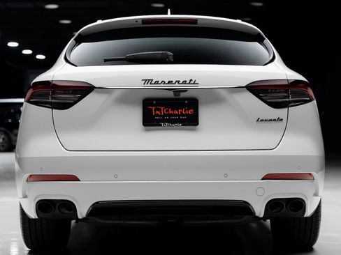 Used 2022 Maserati Levante GT AWD/4WD image 29