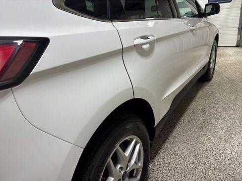 Used 2022 Ford Edge SEL image 10