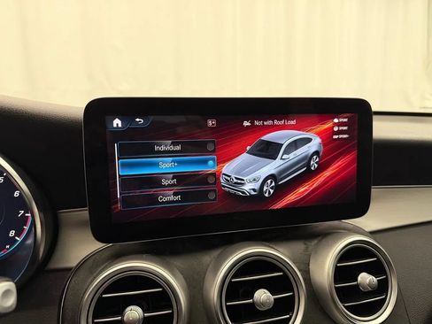 Used 2021 Mercedes-Benz GLC 300 4MATIC Coupe image 25