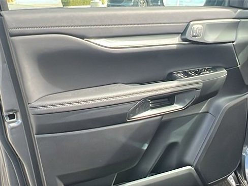 New 2025 Ford Ranger Lariat w/ FX4 Off-Road Package image 16