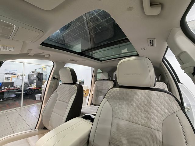 Used 2024 GMC Acadia Denali w/ Super Cruise Package FWD image 30