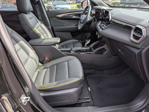 Used 2025 Chevrolet TrailBlazer ACTIV w/ Convenience Package FWD image 37